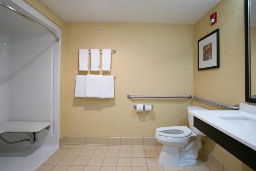 Holiday Inn Milwaukee Airport, an IHG Hotel image 17
