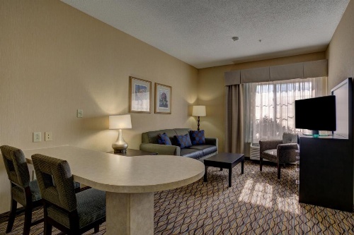 Holiday Inn Milwaukee Airport, an IHG Hotel image 18