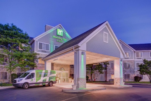 Holiday Inn Milwaukee Airport, an IHG Hotel image 25